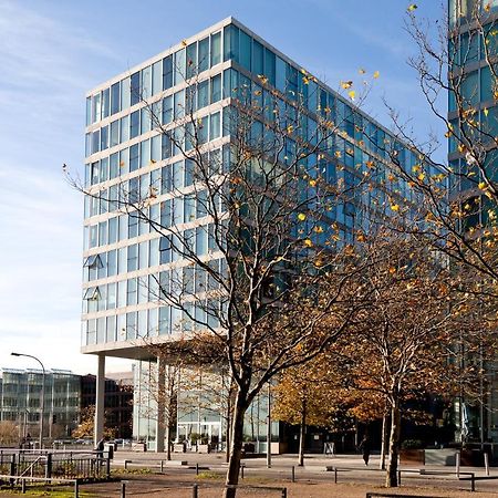 2 Bedroom 2 Bathroom Apartment In Central Milton Keynes With Free Parking And Smart Tv - Contractors, Relocation, Business Travellers Zewnętrze zdjęcie