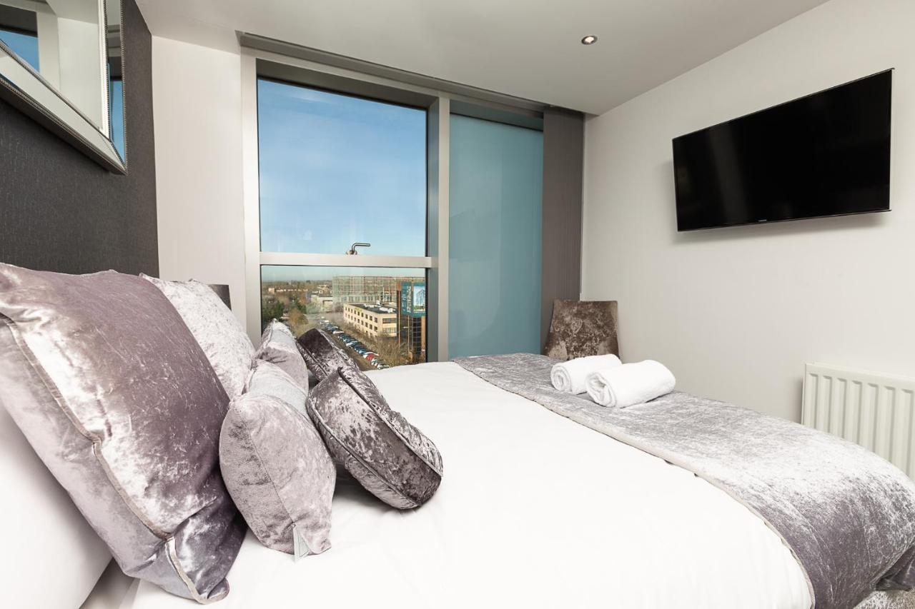2 Bedroom 2 Bathroom Apartment In Central Milton Keynes With Free Parking And Smart Tv - Contractors, Relocation, Business Travellers Zewnętrze zdjęcie