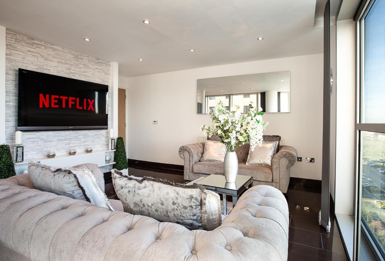 2 Bedroom 2 Bathroom Apartment In Central Milton Keynes With Free Parking And Smart Tv - Contractors, Relocation, Business Travellers Zewnętrze zdjęcie