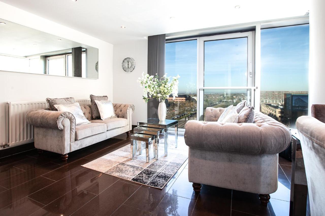 2 Bedroom 2 Bathroom Apartment In Central Milton Keynes With Free Parking And Smart Tv - Contractors, Relocation, Business Travellers Zewnętrze zdjęcie